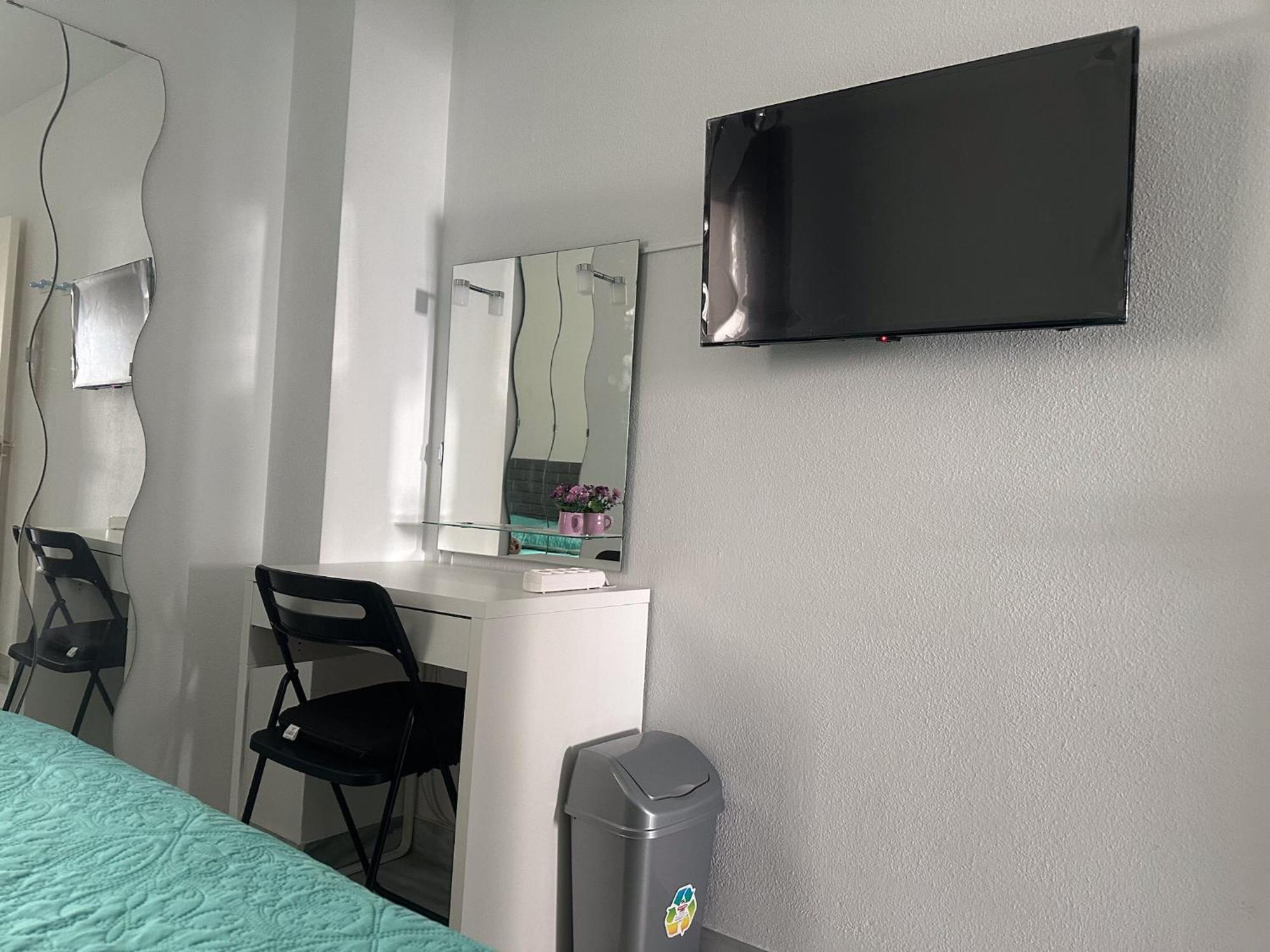 Torremolinos Habitaciones Privada En Apartamentos Compartidos المظهر الخارجي الصورة
