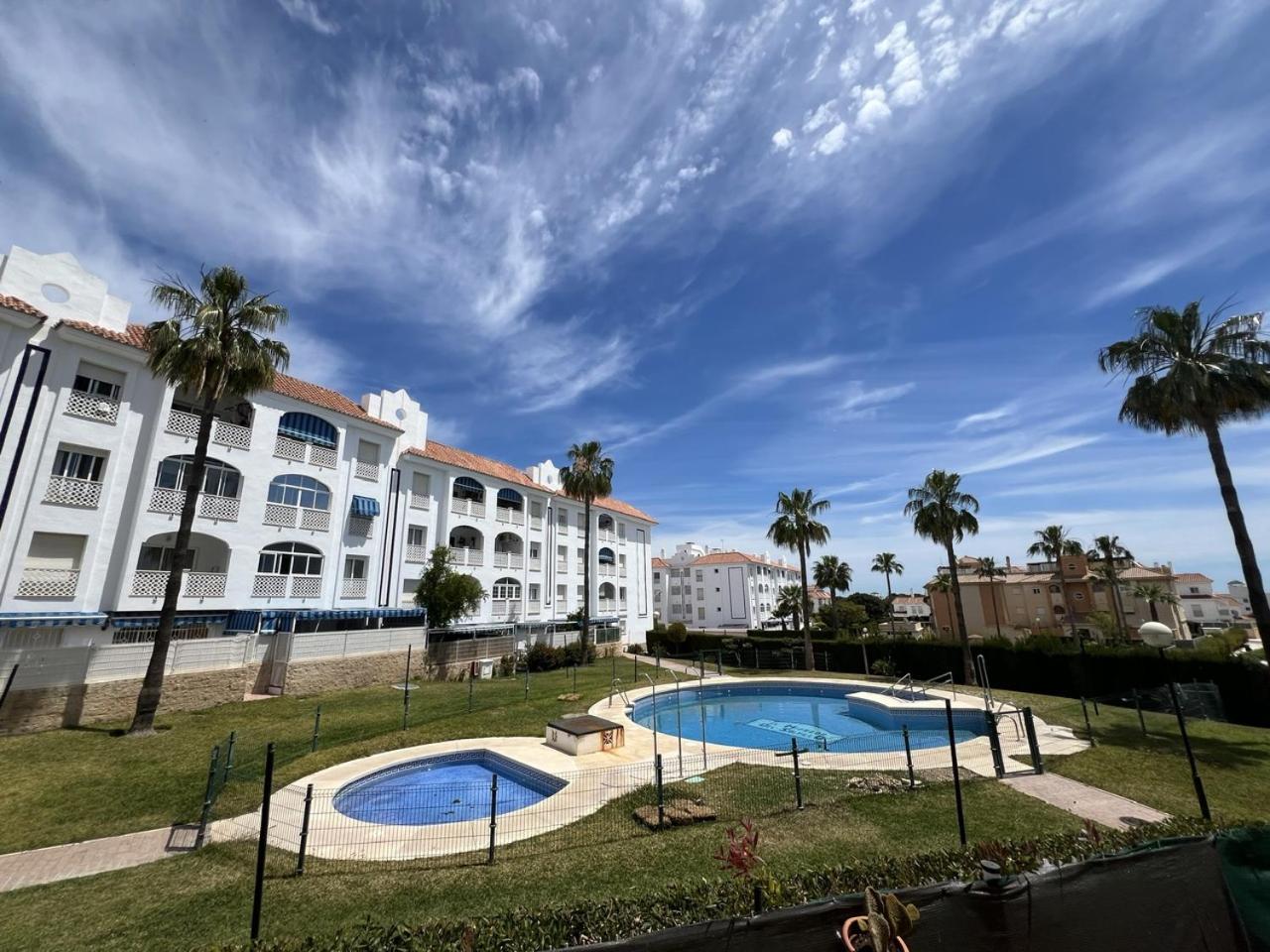 Torremolinos Habitaciones Privada En Apartamentos Compartidos المظهر الخارجي الصورة